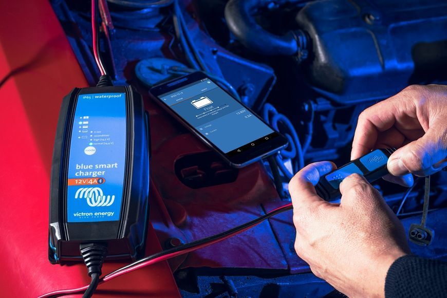 Victron Blue Smart IP65 12V 10A ტენმდგრადი დამტენი DC კონექტორით AGM, GEL, LiFePO4-ისთვის - BPC121031064R BPC121031064R ფოტო