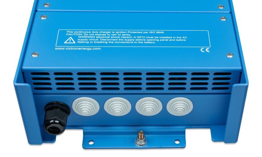 Victron Centaur 12V 60A სამარხიანი სამრეწველო ტრანსფორმატორული დამტენი - CCH012060000 CCH012060000 ფოტო